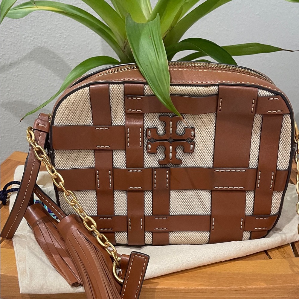Tory Burch Tan and Cream Crossbody Bag - Picture 2 of 3